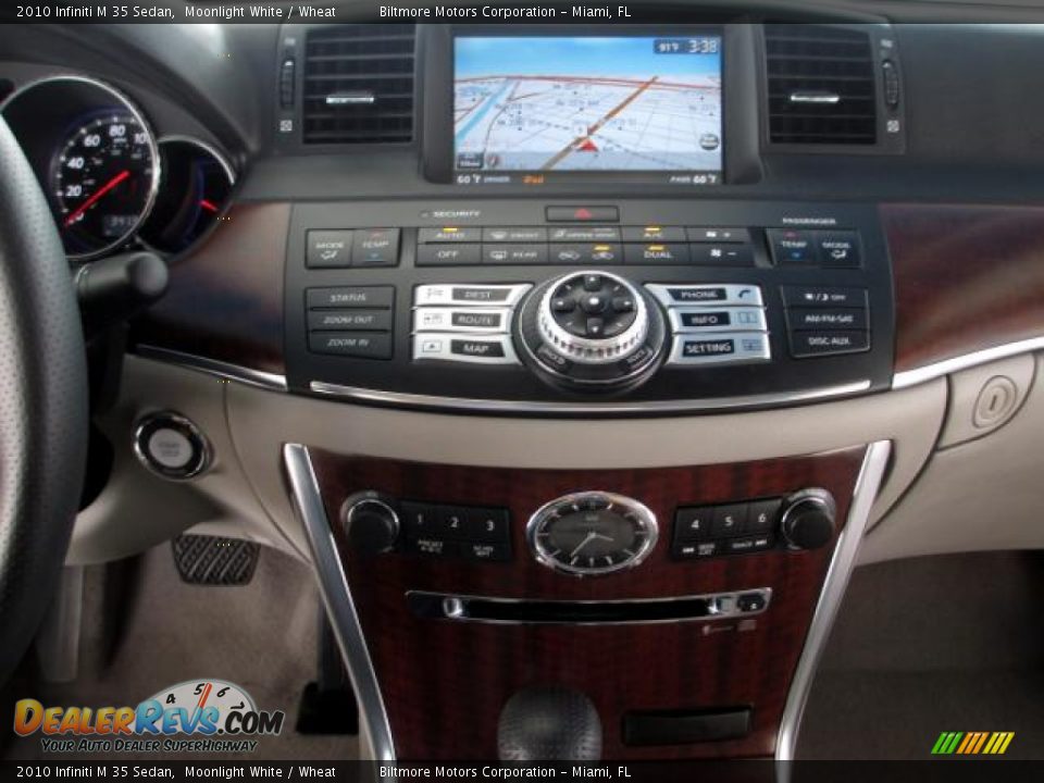 2010 Infiniti M 35 Sedan Moonlight White / Wheat Photo #14