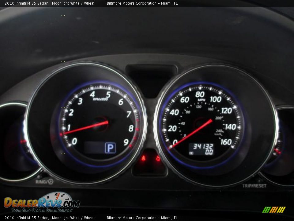2010 Infiniti M 35 Sedan Moonlight White / Wheat Photo #17