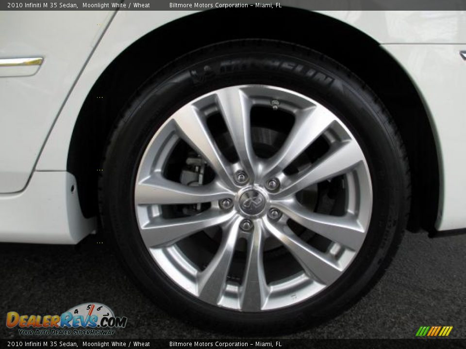 2010 Infiniti M 35 Sedan Moonlight White / Wheat Photo #27