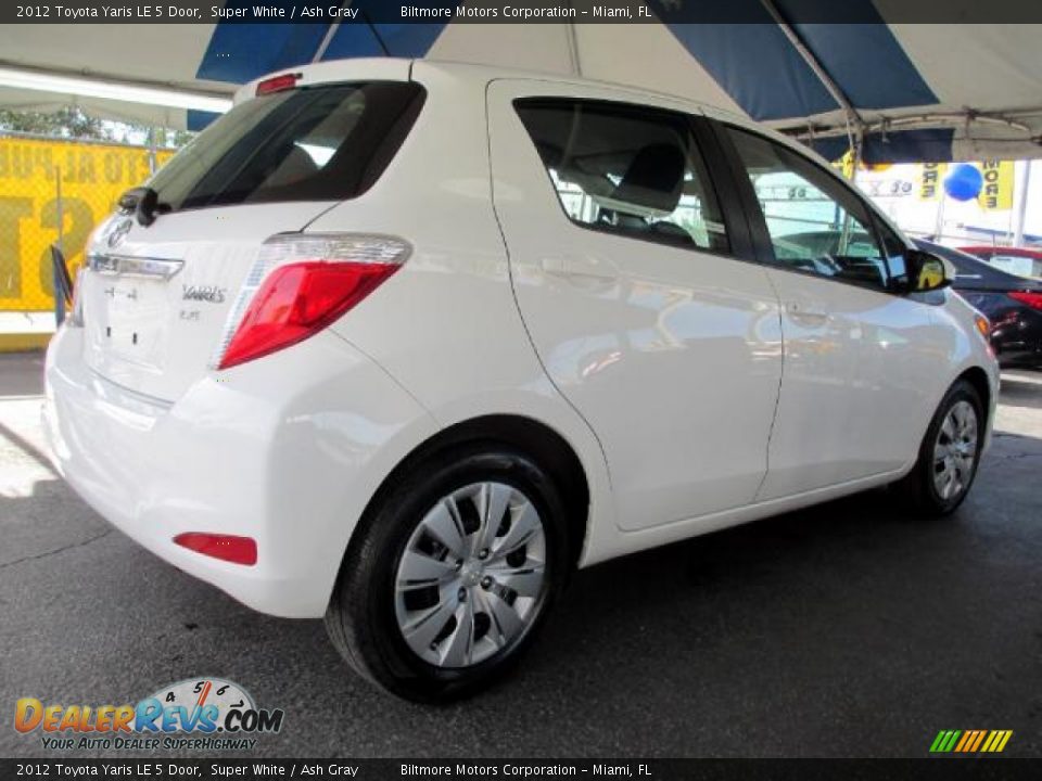 2012 Toyota Yaris LE 5 Door Super White / Ash Gray Photo #4