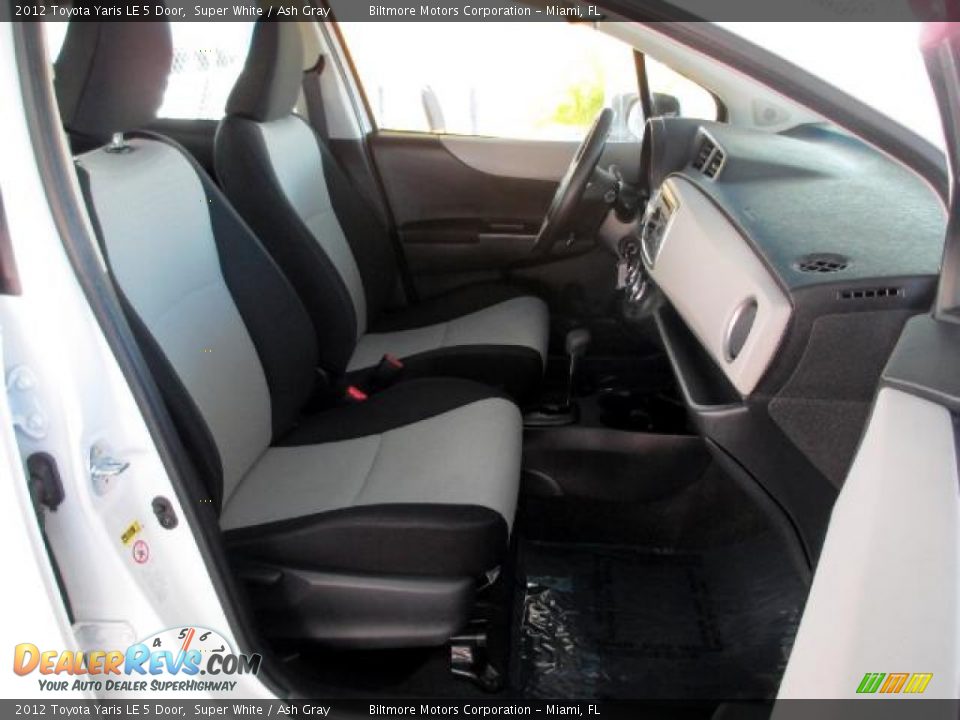 2012 Toyota Yaris LE 5 Door Super White / Ash Gray Photo #10