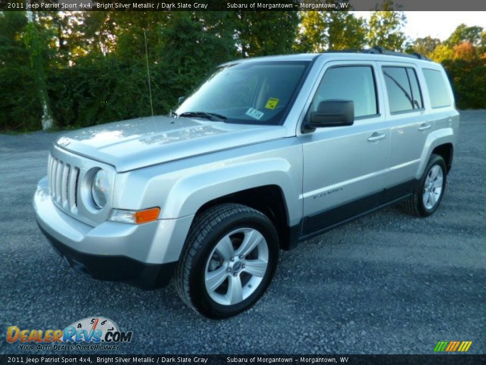 2011 Jeep Patriot Sport 4x4 Bright Silver Metallic / Dark Slate Gray Photo #3