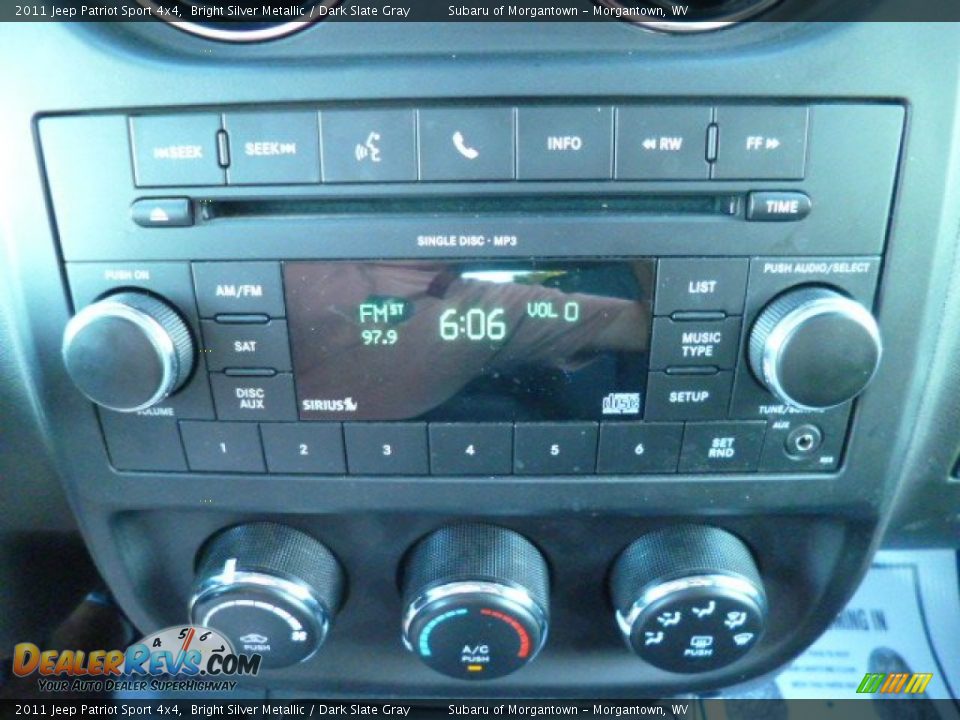 2011 Jeep Patriot Sport 4x4 Bright Silver Metallic / Dark Slate Gray Photo #19