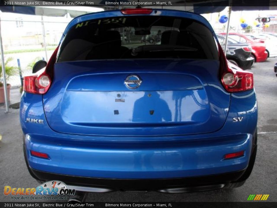 2011 Nissan Juke SV Electric Blue / Gray/Silver Trim Photo #5