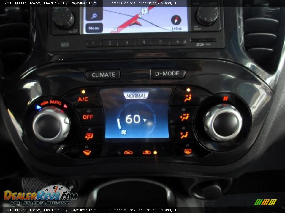 2011 Nissan Juke SV Electric Blue / Gray/Silver Trim Photo #17