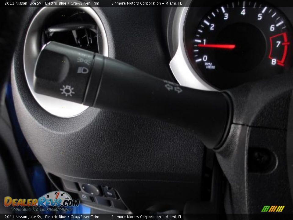 2011 Nissan Juke SV Electric Blue / Gray/Silver Trim Photo #20
