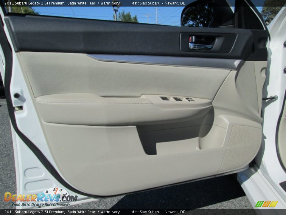 2011 Subaru Legacy 2.5i Premium Satin White Pearl / Warm Ivory Photo #12