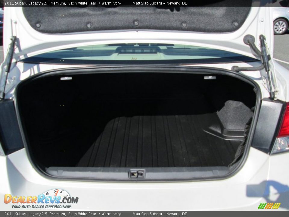 2011 Subaru Legacy 2.5i Premium Satin White Pearl / Warm Ivory Photo #19