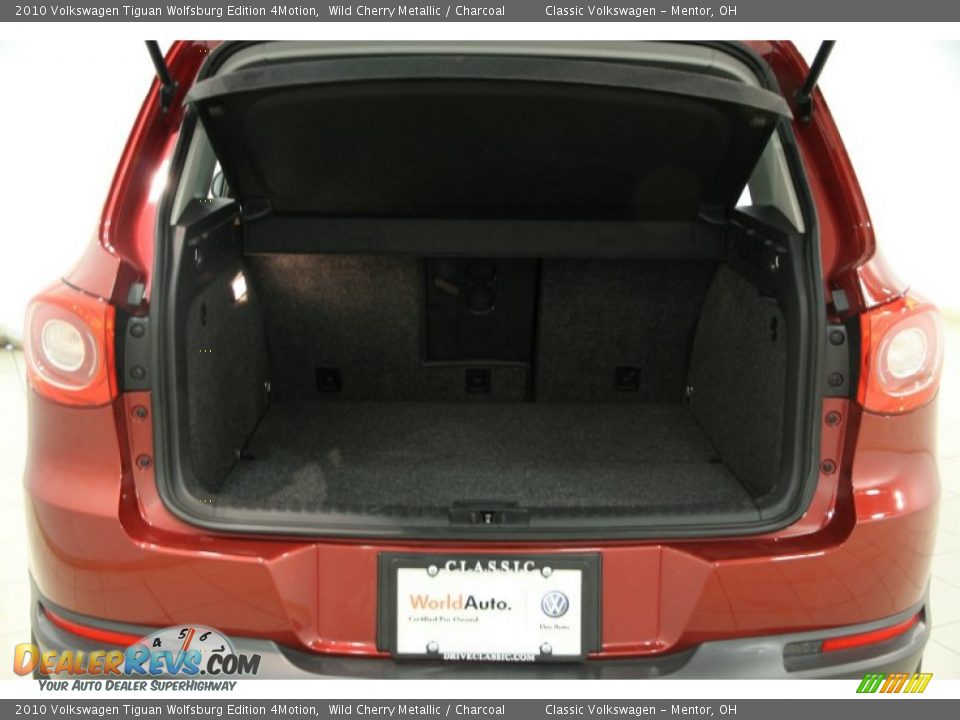 2010 Volkswagen Tiguan Wolfsburg Edition 4Motion Wild Cherry Metallic / Charcoal Photo #28