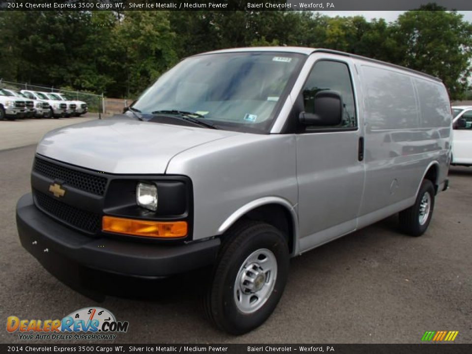 Front 3/4 View of 2014 Chevrolet Express 3500 Cargo WT Photo #2