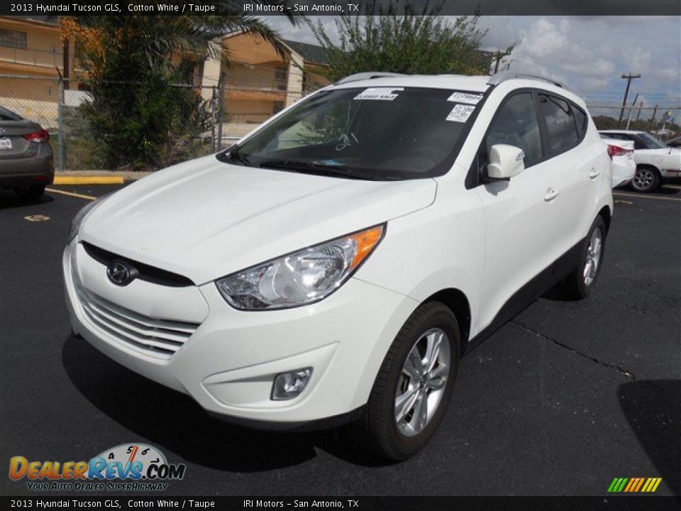2013 Hyundai Tucson GLS Cotton White / Taupe Photo #1