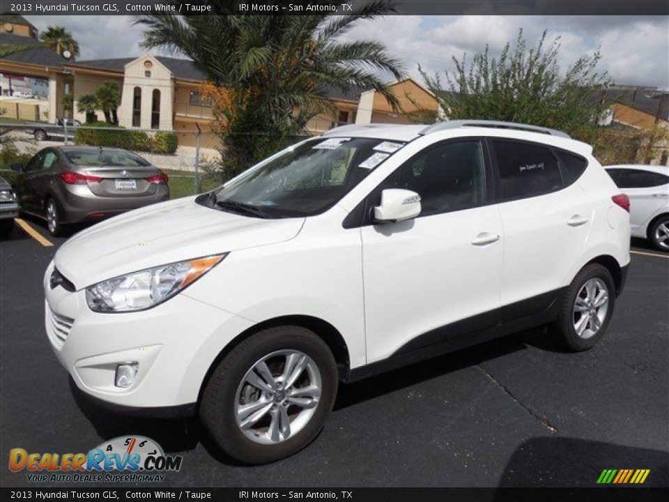2013 Hyundai Tucson GLS Cotton White / Taupe Photo #6
