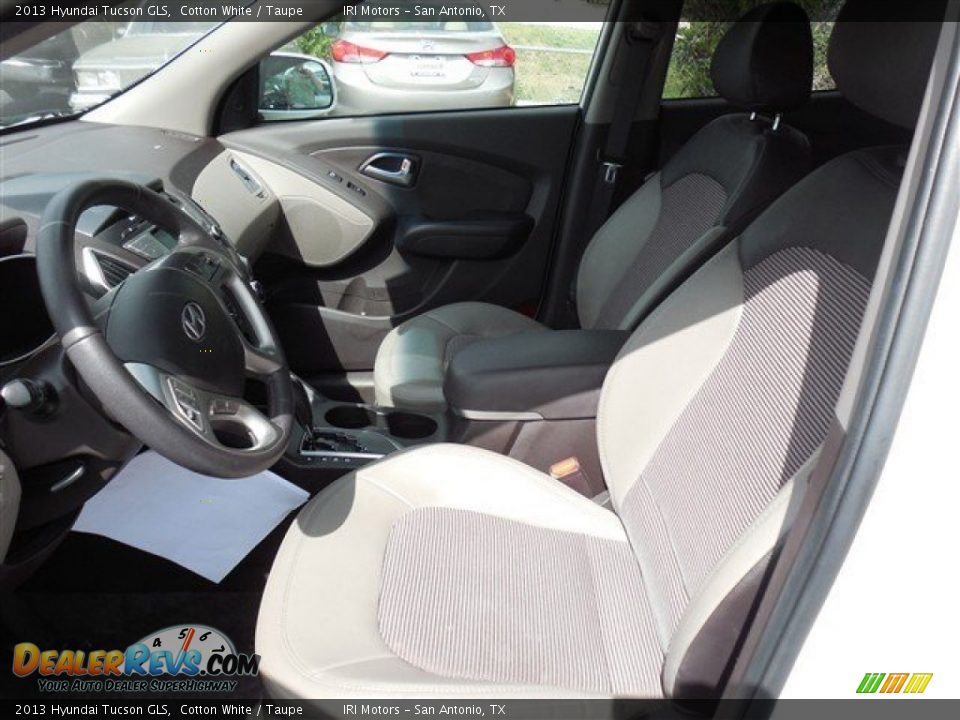 2013 Hyundai Tucson GLS Cotton White / Taupe Photo #10