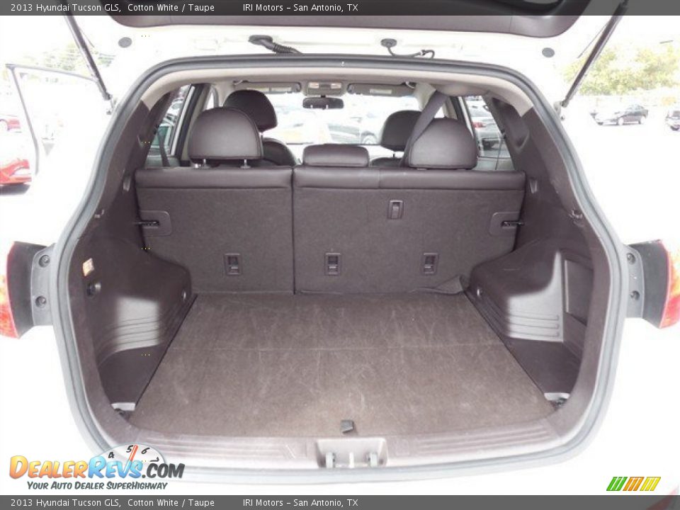 2013 Hyundai Tucson GLS Cotton White / Taupe Photo #14