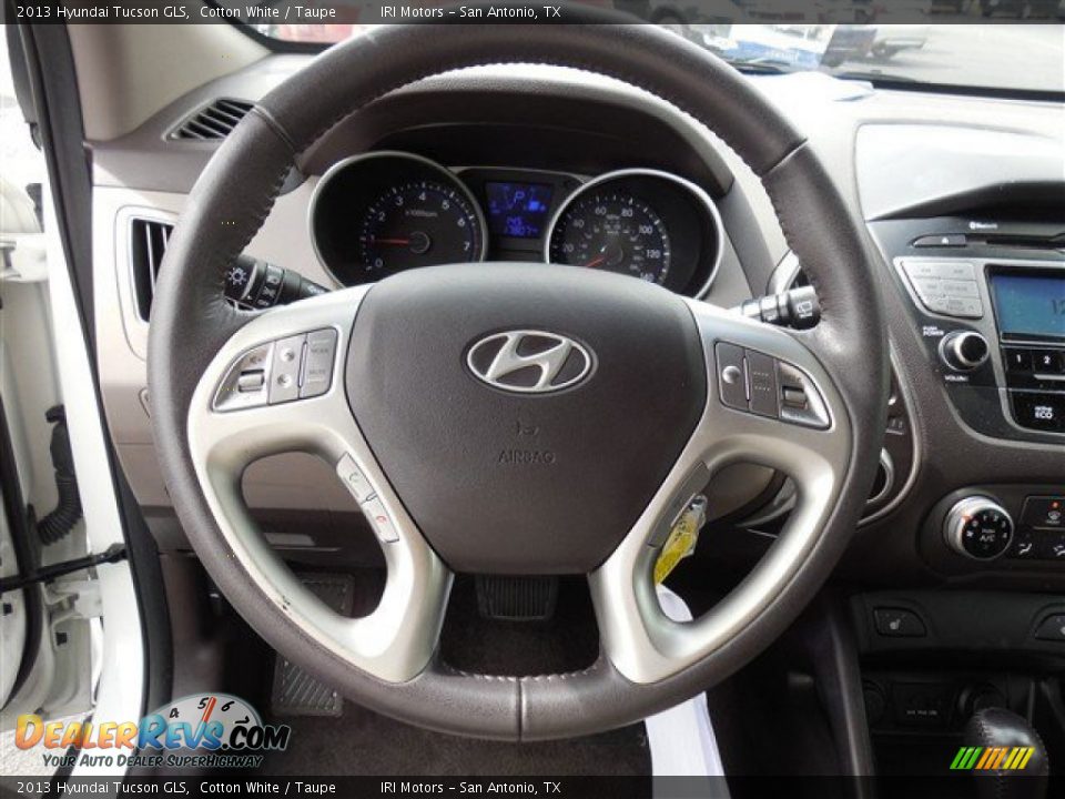 2013 Hyundai Tucson GLS Cotton White / Taupe Photo #16