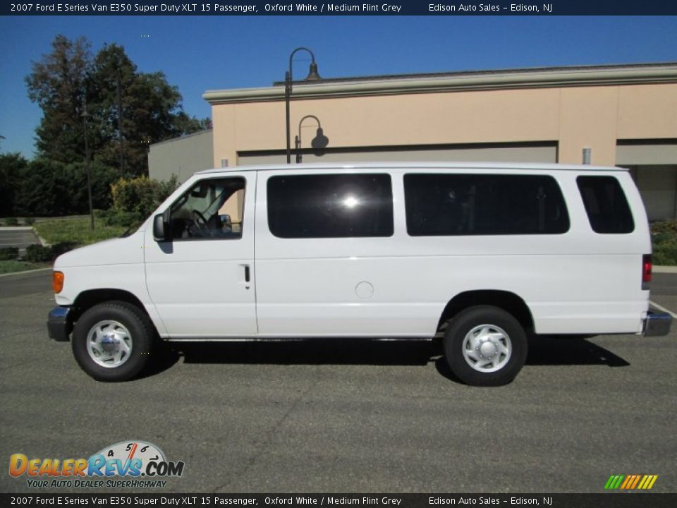 2007 Ford E Series Van E350 Super Duty XLT 15 Passenger Oxford White / Medium Flint Grey Photo #1