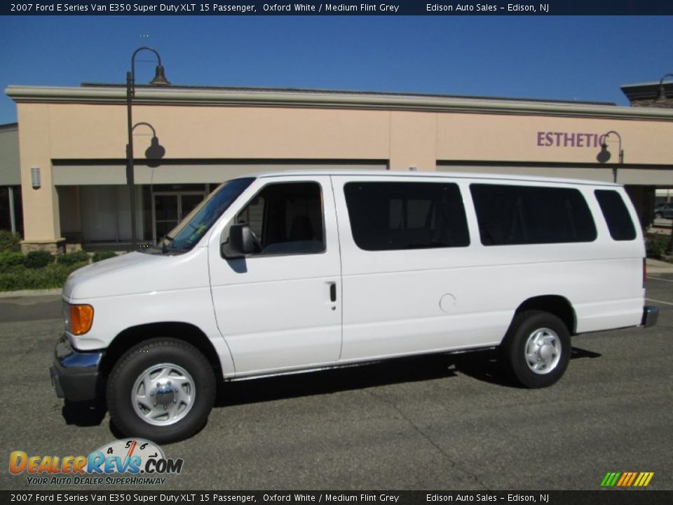 2007 Ford E Series Van E350 Super Duty XLT 15 Passenger Oxford White / Medium Flint Grey Photo #3