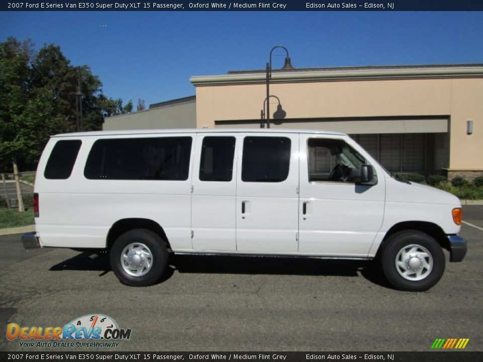 2007 Ford E Series Van E350 Super Duty XLT 15 Passenger Oxford White / Medium Flint Grey Photo #9