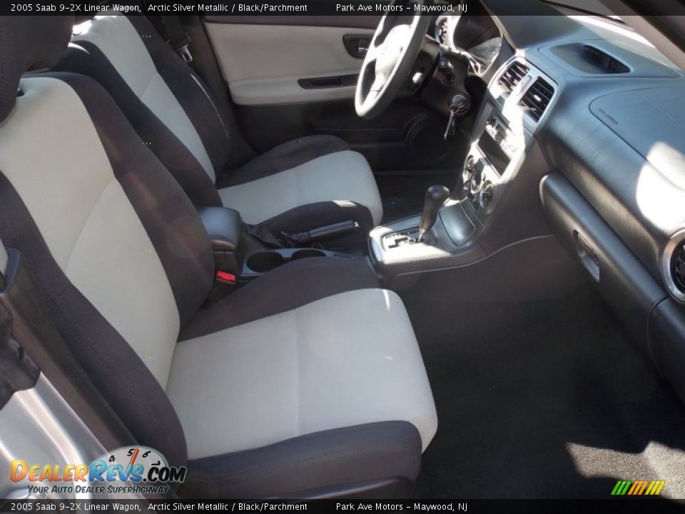 2005 Saab 9-2X Linear Wagon Arctic Silver Metallic / Black/Parchment Photo #11