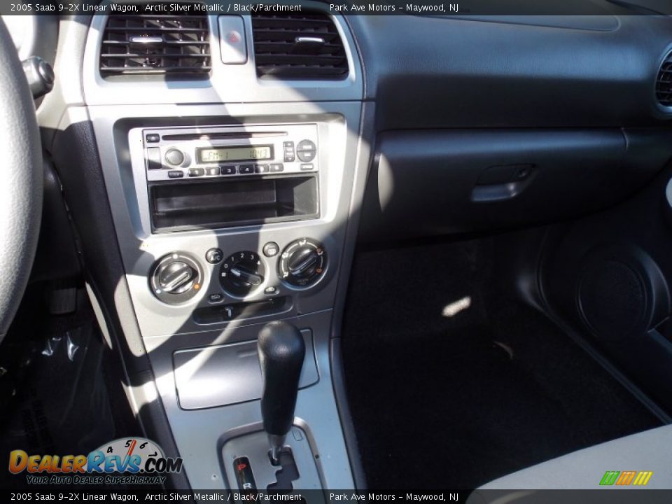 2005 Saab 9-2X Linear Wagon Arctic Silver Metallic / Black/Parchment Photo #16