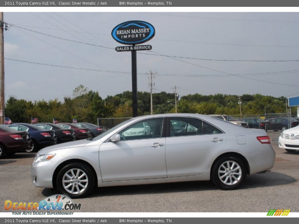2011 Toyota Camry XLE V6 Classic Silver Metallic / Ash Photo #2