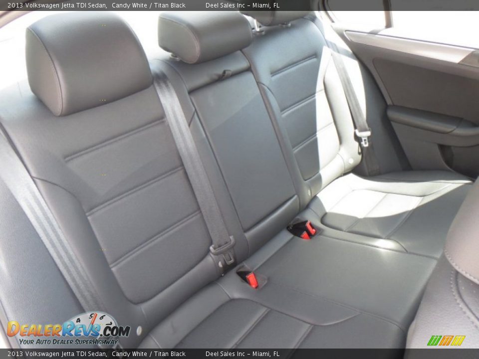 2013 Volkswagen Jetta TDI Sedan Candy White / Titan Black Photo #11