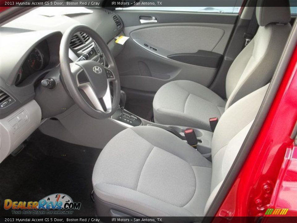 2013 Hyundai Accent GS 5 Door Boston Red / Gray Photo #4
