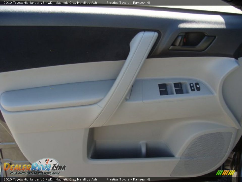 2010 Toyota Highlander V6 4WD Magnetic Gray Metallic / Ash Photo #6