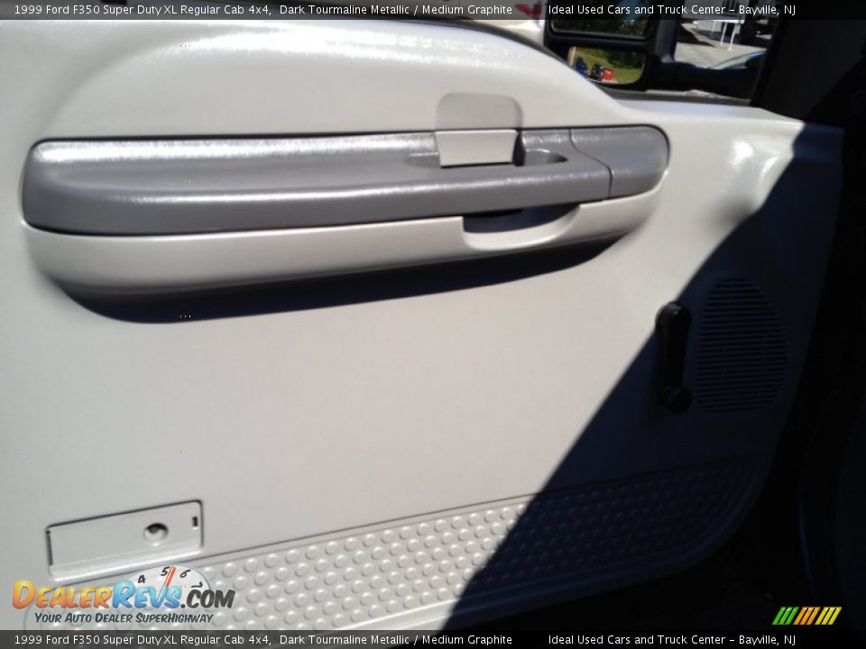 1999 Ford F350 Super Duty XL Regular Cab 4x4 Dark Tourmaline Metallic / Medium Graphite Photo #18