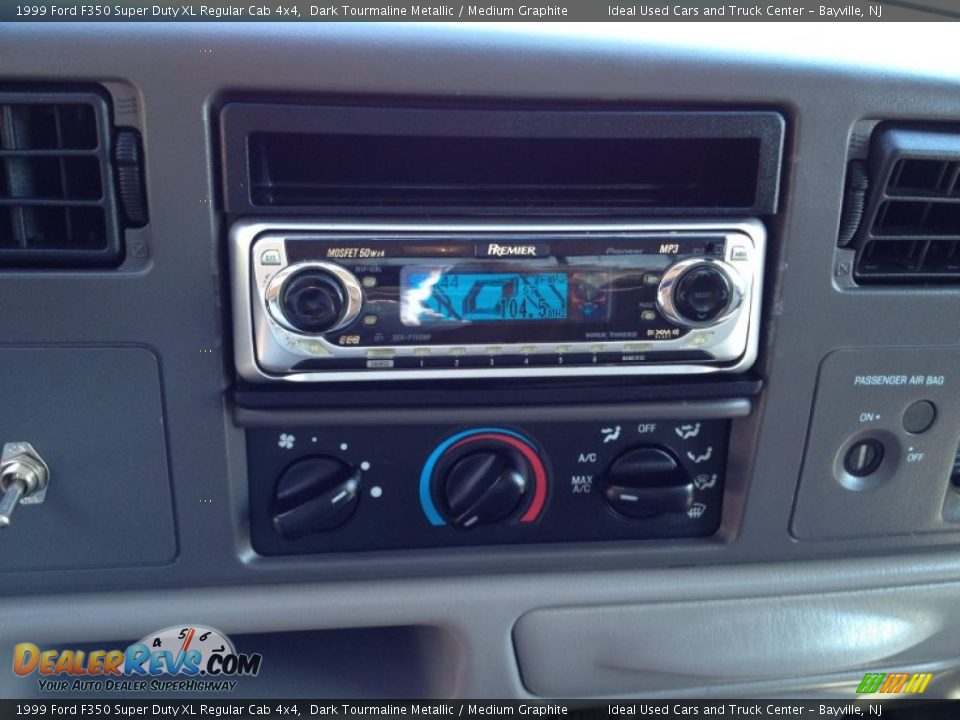 1999 Ford F350 Super Duty XL Regular Cab 4x4 Dark Tourmaline Metallic / Medium Graphite Photo #23