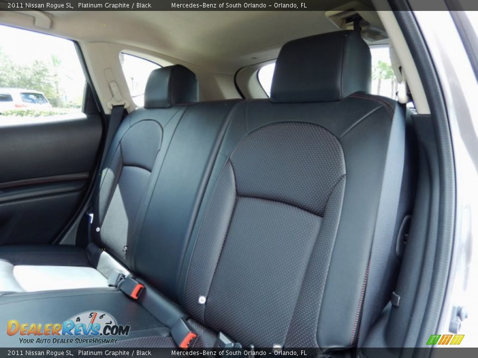2011 Nissan Rogue SL Platinum Graphite / Black Photo #17