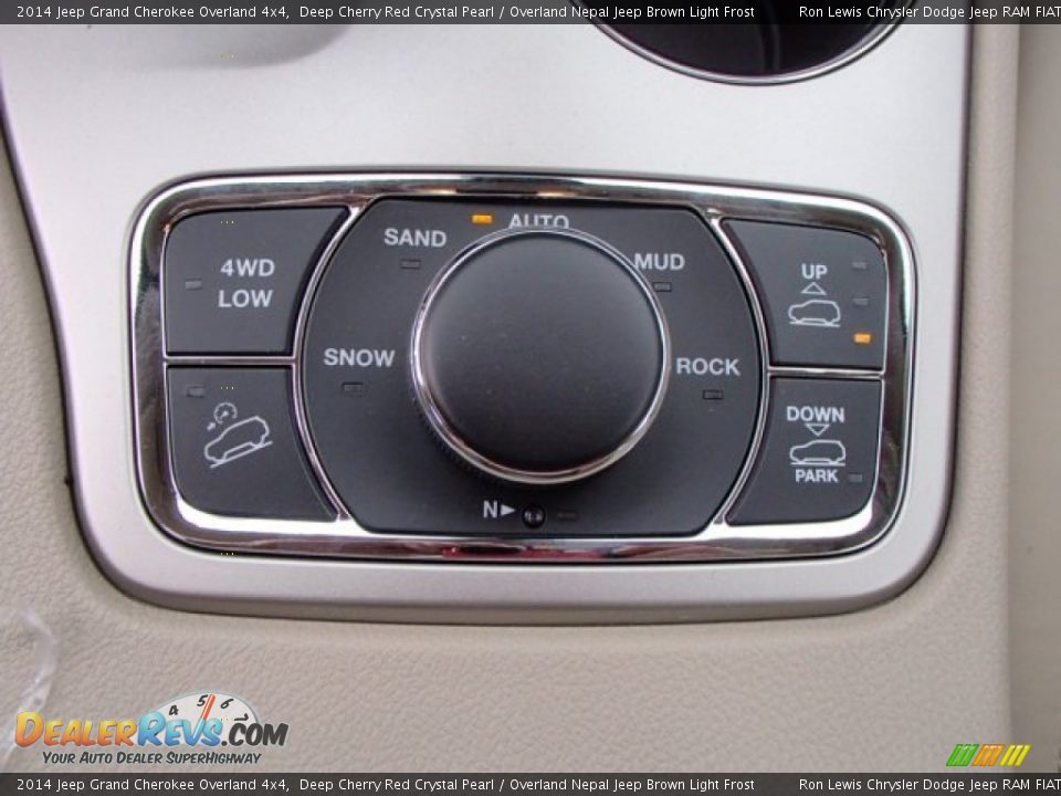 2014 Jeep Grand Cherokee Overland 4x4 Deep Cherry Red Crystal Pearl / Overland Nepal Jeep Brown Light Frost Photo #18
