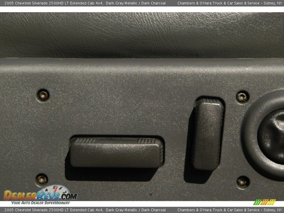 2005 Chevrolet Silverado 2500HD LT Extended Cab 4x4 Dark Gray Metallic / Dark Charcoal Photo #9