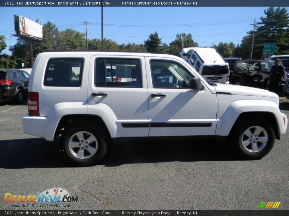 2011 Jeep Liberty Sport 4x4 Bright White / Dark Slate Gray Photo #7