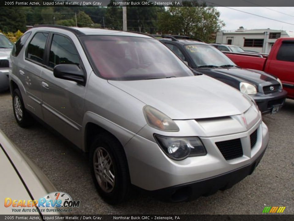 Front 3/4 View of 2005 Pontiac Aztek  Photo #3