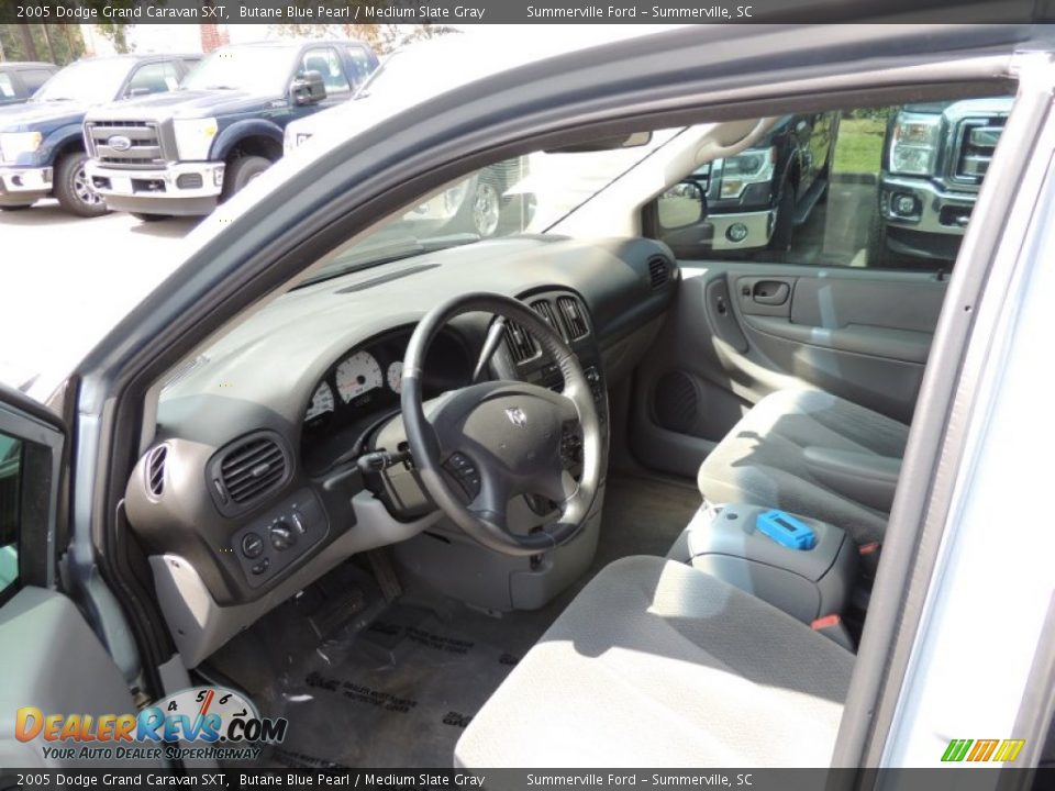 2005 Dodge Grand Caravan SXT Butane Blue Pearl / Medium Slate Gray Photo #3