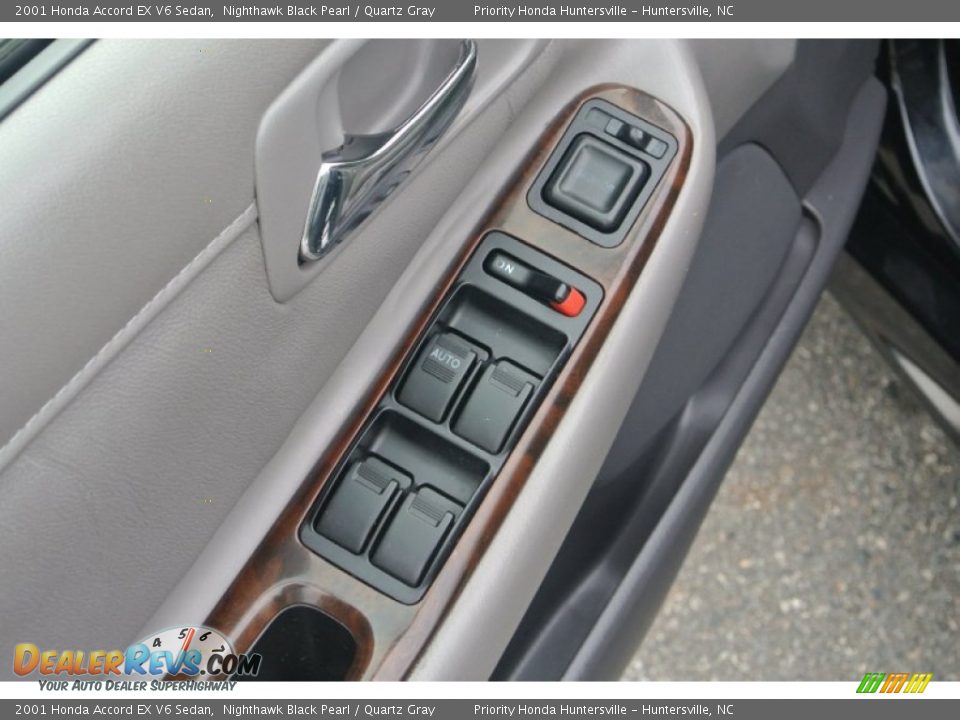 2001 Honda Accord EX V6 Sedan Nighthawk Black Pearl / Quartz Gray Photo #11