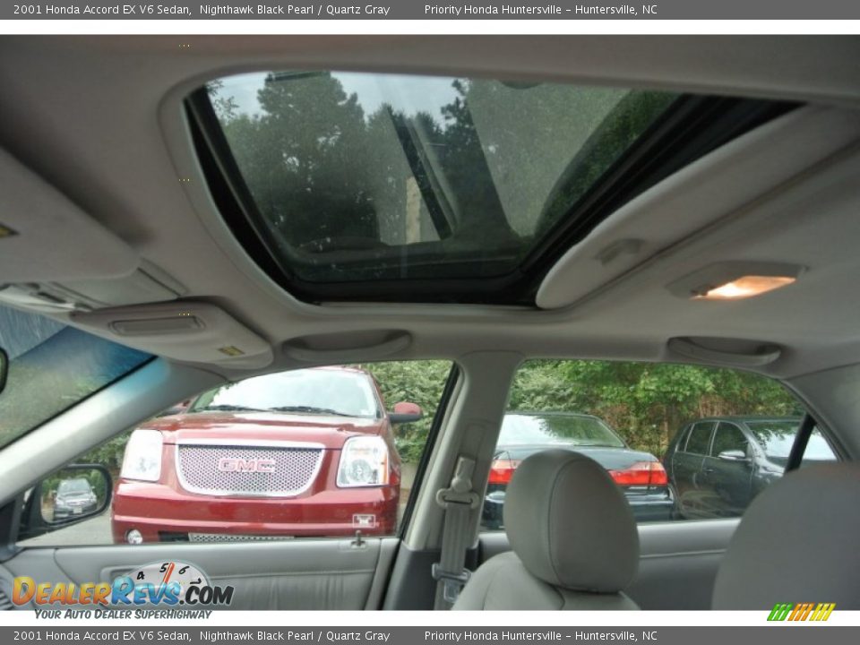 2001 Honda Accord EX V6 Sedan Nighthawk Black Pearl / Quartz Gray Photo #12