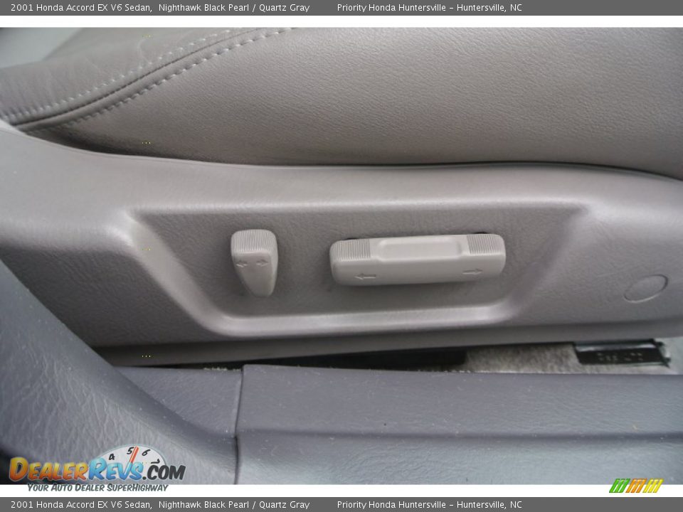 2001 Honda Accord EX V6 Sedan Nighthawk Black Pearl / Quartz Gray Photo #22