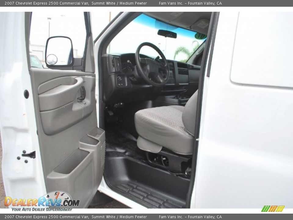 2007 Chevrolet Express 2500 Commercial Van Summit White / Medium Pewter Photo #15
