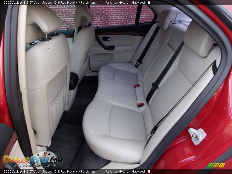 2006 Saab 9-3 2.0T Sport Sedan Chili Red Metallic / Parchment Photo #18