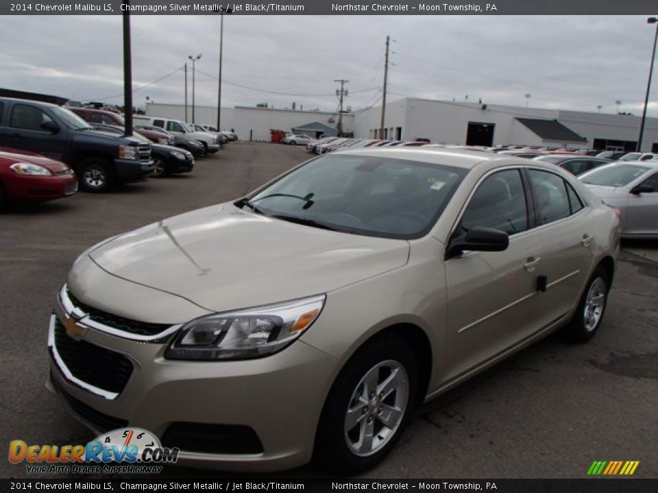 Front 3/4 View of 2014 Chevrolet Malibu LS Photo #1