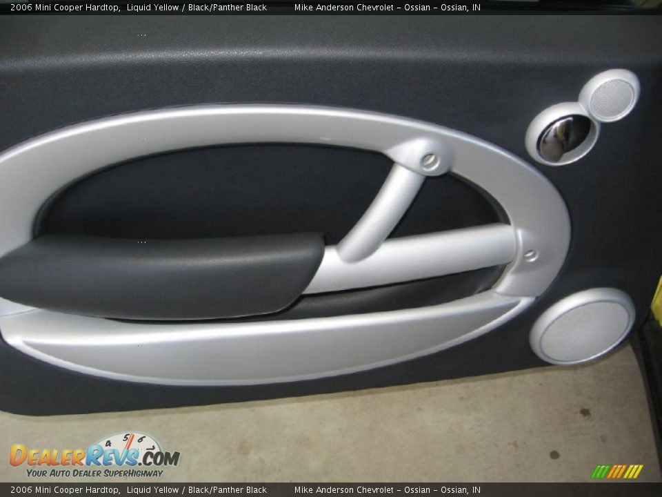 2006 Mini Cooper Hardtop Liquid Yellow / Black/Panther Black Photo #8