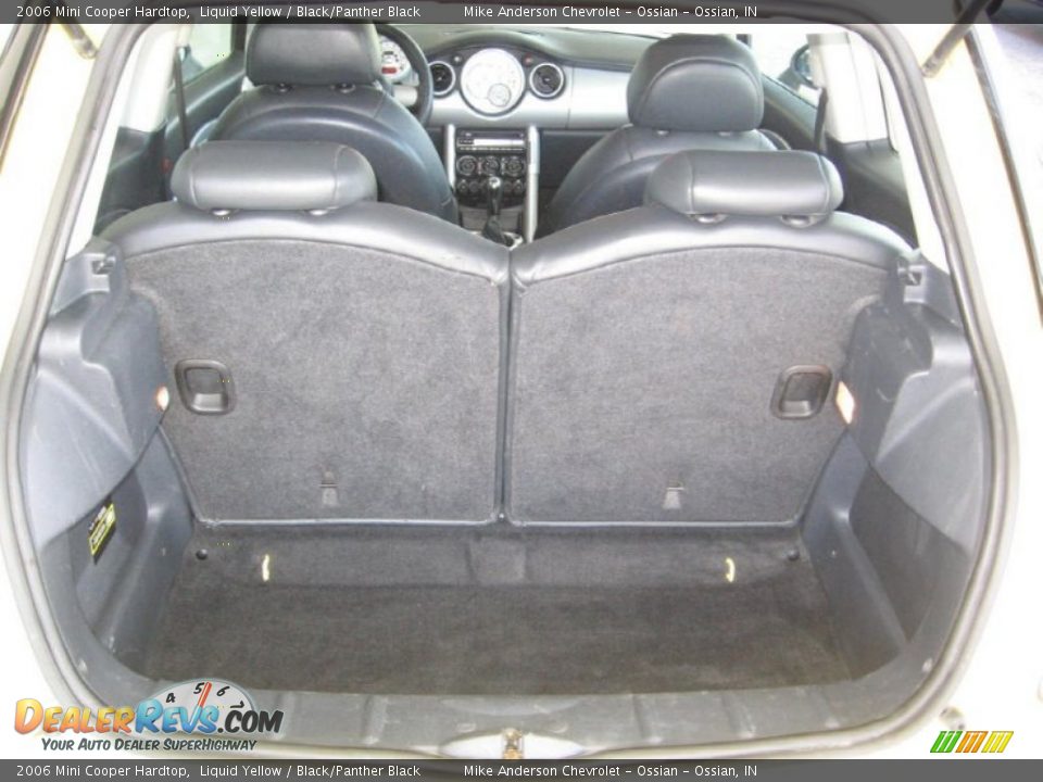 2006 Mini Cooper Hardtop Liquid Yellow / Black/Panther Black Photo #17