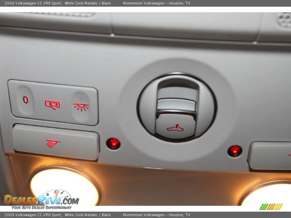 2009 Volkswagen CC VR6 Sport White Gold Metallic / Black Photo #18