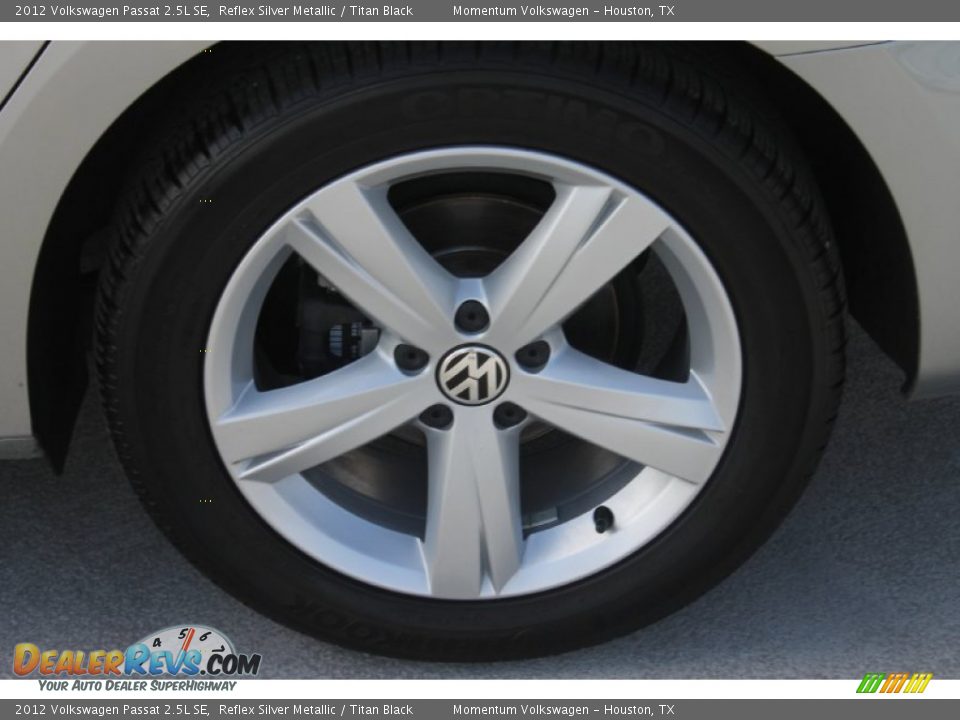 2012 Volkswagen Passat 2.5L SE Reflex Silver Metallic / Titan Black Photo #6