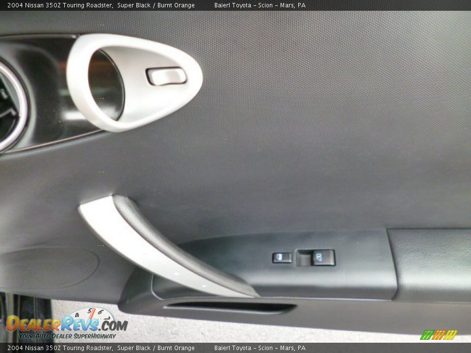 2004 Nissan 350Z Touring Roadster Super Black / Burnt Orange Photo #11