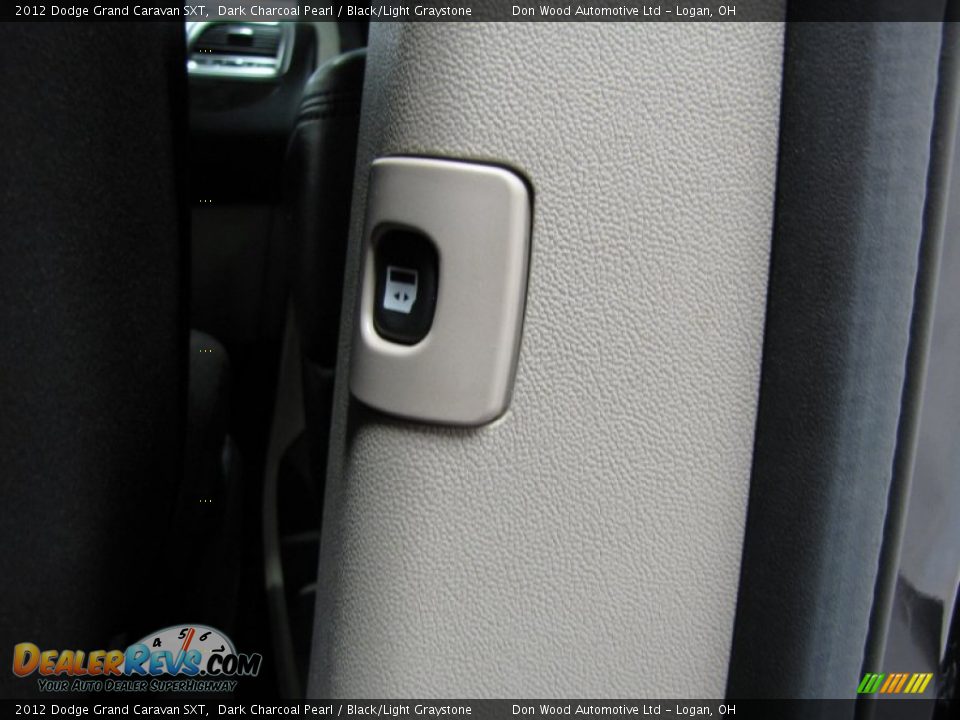 2012 Dodge Grand Caravan SXT Dark Charcoal Pearl / Black/Light Graystone Photo #16