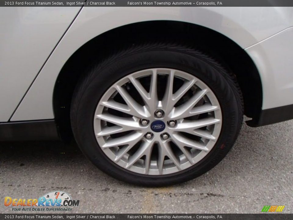 2013 Ford Focus Titanium Sedan Ingot Silver / Charcoal Black Photo #9