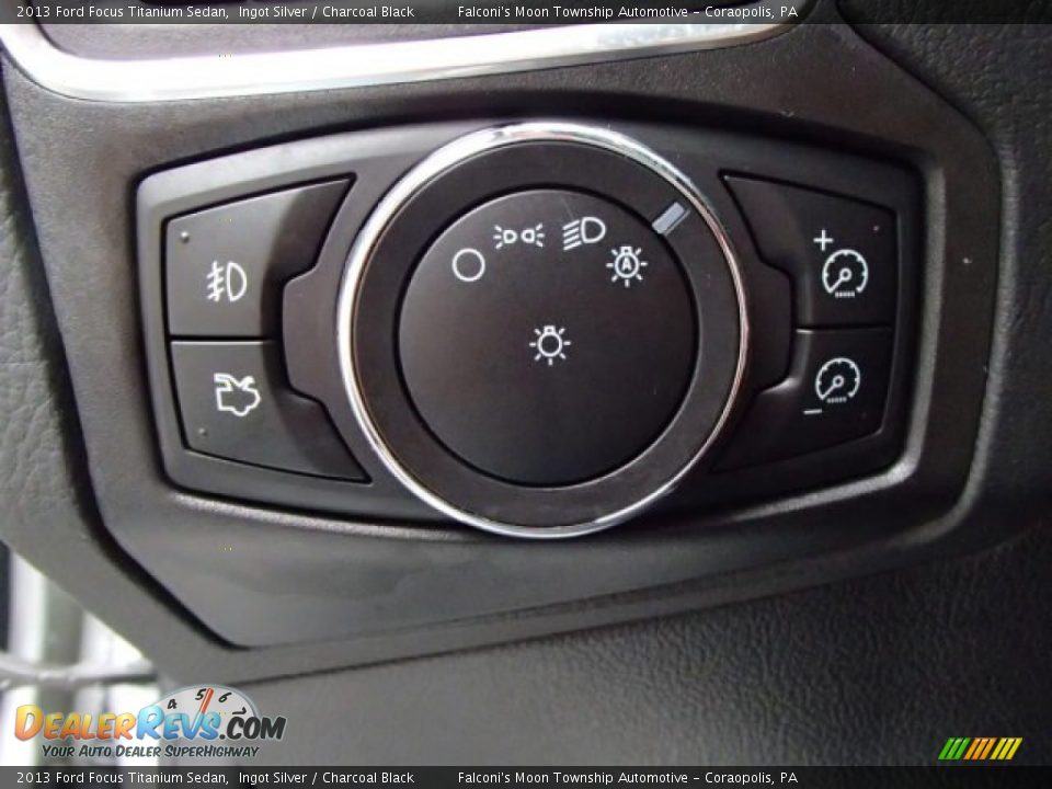 2013 Ford Focus Titanium Sedan Ingot Silver / Charcoal Black Photo #23